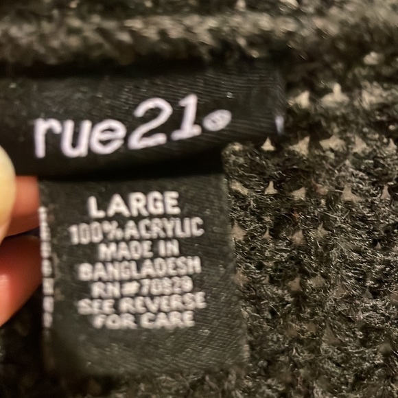 Rue 21  Sweater - Picture 4 of 4
